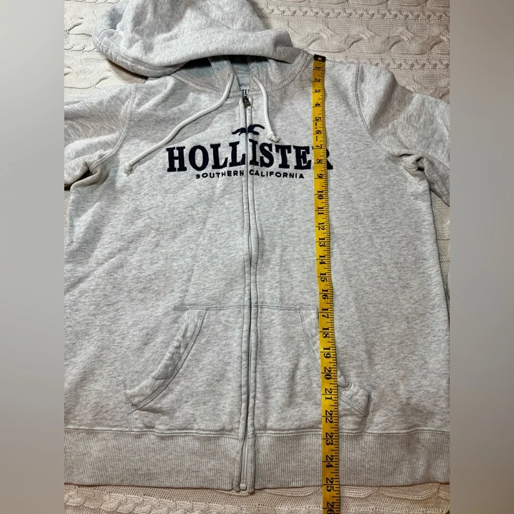 Hollister Light Gray Hoodie with Navy Blue Stitched Logo #1558